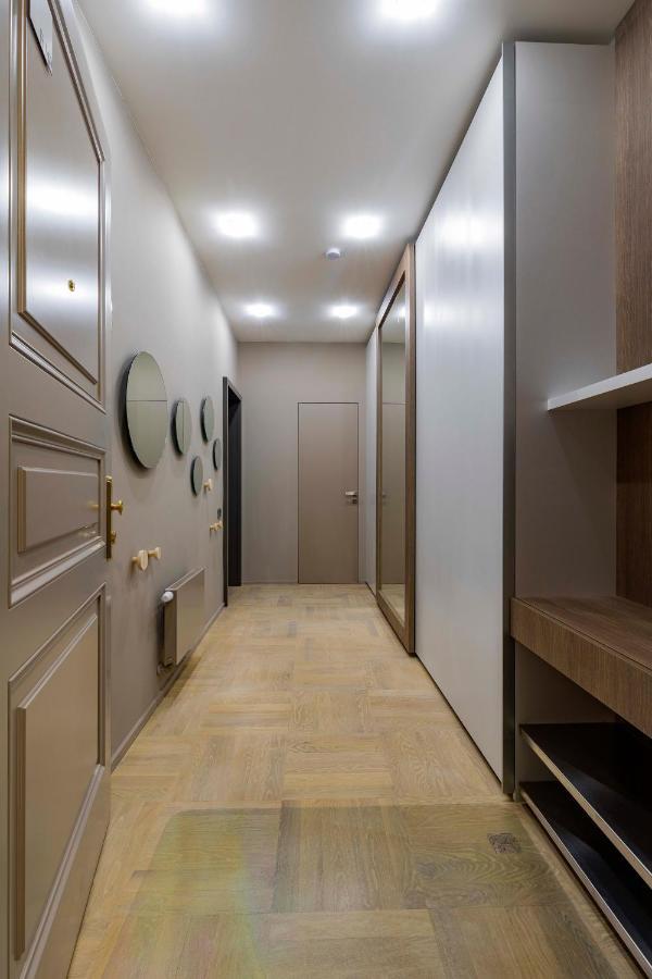 شقة New Luxury Apt With Ac&Parking In The Center Of براغ المظهر الخارجي الصورة
